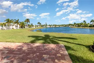 3048 Crystal Lake Dr, Naples, FL 34120 - Photo 2