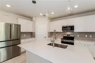 10820 Firebush Cir, North Fort Myers, FL 33917 - Photo 6