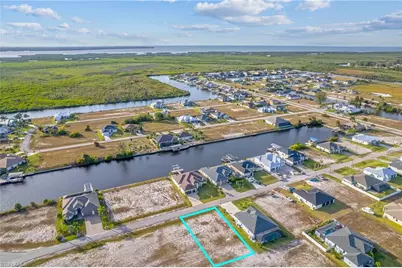 1435 NW 40th Pl, Cape Coral, FL 33993 - Photo 2