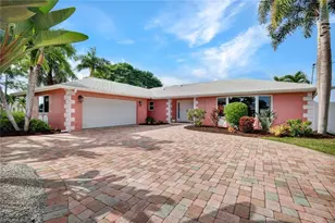 4232 SE 8th Pl, Cape Coral, FL 33904 - Photo 2