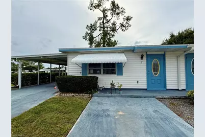 7 Desert Candle Cir, Lehigh Acres, FL 33936 - Photo 2