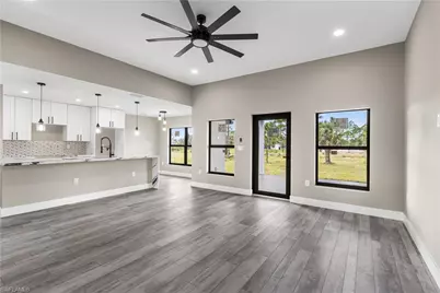 1515 E 9th St, Lehigh Acres, FL 33972 - Photo 6