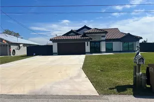 1215 NW 38th Ave, Cape Coral, FL 33993 - Photo 2