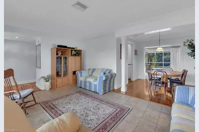5324 Chippendale Cir E, Fort Myers, FL 33919 - Photo 2