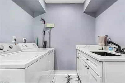 2528 SE 25th Ave, Cape Coral, FL 33904 - Photo 12