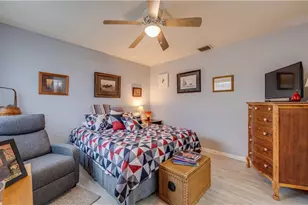 729 105th Ave N, Naples, FL 34108 - Photo 12