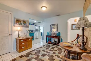 729 105th Ave N, Naples, FL 34108 - Photo 4