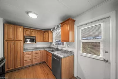 2971 York Rd, Saint James City, FL 33956 - Photo 8