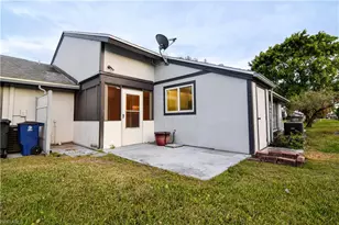 10514 Newbury Ct, Lehigh Acres, FL 33936 - Photo 30