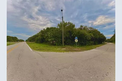121 Bremen Ave S, Lehigh Acres, FL 33974 - Photo 2