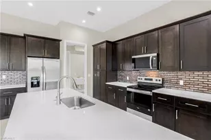 1438 NW 38th Pl, Cape Coral, FL 33993 - Photo 10
