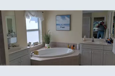 3433 SW 7th Ln, Cape Coral, FL 33991 - Photo 22