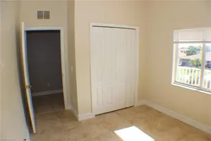 607 SE 13th Pl, Cape Coral, FL 33990 - Photo 8