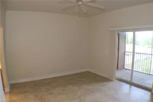 607 SE 13th Pl, Cape Coral, FL 33990 - Photo 6