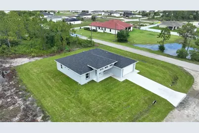 1905 Charles Ave N, Lehigh Acres, FL 33971 - Photo 4