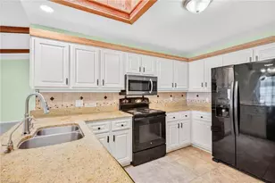 2531 SE 25th Ave, Cape Coral, FL 33904 - Photo 10