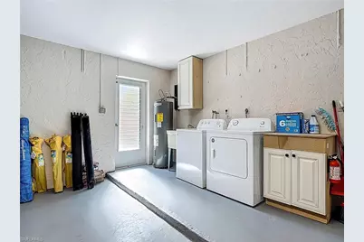 27391 Pelican Ridge Cir, Bonita Springs, FL 34135 - Photo 30