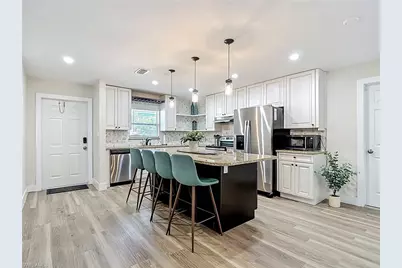 27391 Pelican Ridge Cir, Bonita Springs, FL 34135 - Photo 8