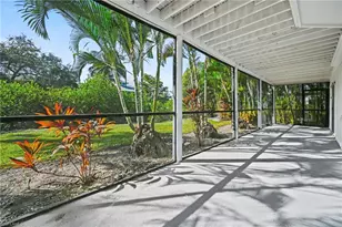 1570 Avion Pl, Naples, FL 34104 - Photo 24