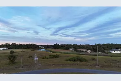 3019 NW Beechwood Cir, Labelle, FL 33935 - Photo 4