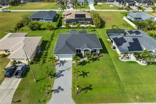 1012 NW 35th Pl, Cape Coral, FL 33993 - Photo 4
