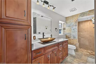 1921 SE 36th St, Cape Coral, FL 33904 - Photo 22