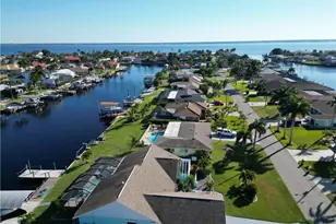 1921 SE 36th St, Cape Coral, FL 33904 - Photo 6