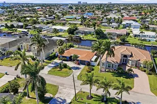 5322 Cortez Ct, Cape Coral, FL 33904 - Photo 2