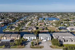 429 SW 47th Terrace, Cape Coral, FL 33914 - Photo 4