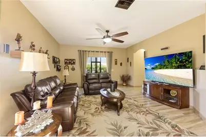 3014 SW 9th Pl, Cape Coral, FL 33914 - Photo 8