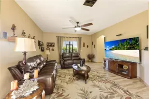 3014 SW 9th Pl, Cape Coral, FL 33914 - Photo 8