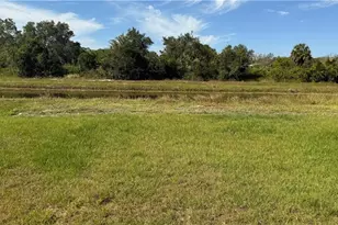 6137 Higgins Ave, Fort Myers, FL 33905 - Photo 32