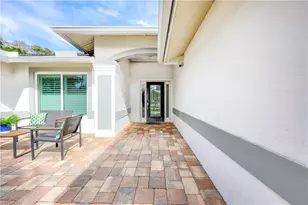 2003 Timberline Dr, Naples, FL 34109 - Photo 14