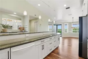 300 Horse Creek Dr, Naples, FL 34110 - Photo 10