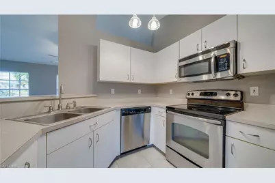 2931 SW 4th Pl, Cape Coral, FL 33914 - Photo 6