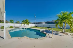 2931 SW 4th Pl, Cape Coral, FL 33914 - Photo 32