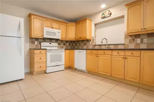 109 SE 46th Ln, Cape Coral, FL 33904 - Photo 16