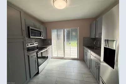 327 Montgomery Ave, Fort Myers, FL 33905 - Photo 10