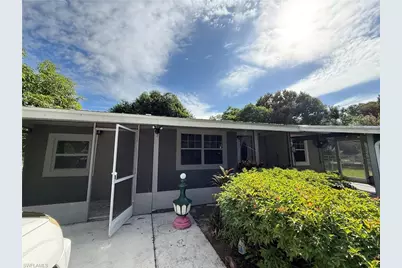 327 Montgomery Ave, Fort Myers, FL 33905 - Photo 1