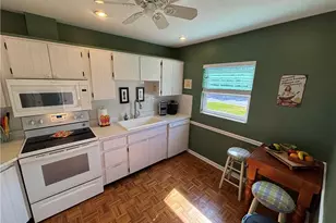 1515 Edgewater Cir, Fort Myers, FL 33919 - Photo 10