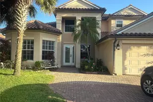 12398 Rock Ridge Ln, Fort Myers, FL 33913 - Photo 2