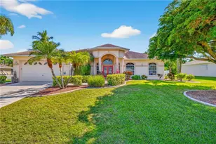1928 SE 20th Ln, Cape Coral, FL 33990 - Photo 2