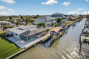 467 Madison Ct, Fort Myers Beach, FL 33931 - Photo 16