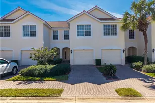 827 Hampton Cir, Naples, FL 34105 - Photo 1