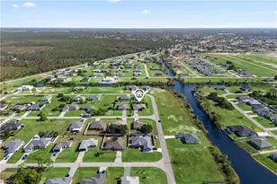 4301 NE 9th Pl, Cape Coral, FL 33909 - Photo 32