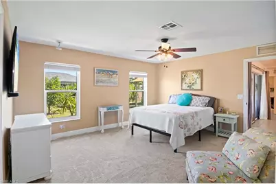 4301 NE 9th Pl, Cape Coral, FL 33909 - Photo 16