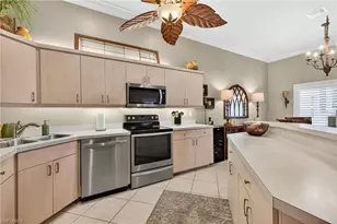 821 James St, Fort Myers, FL 33916 - Photo 10