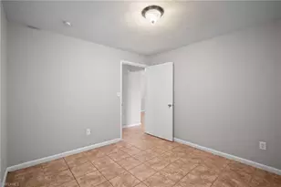 1604 Oak Dr, Fort Myers, FL 33907 - Photo 12