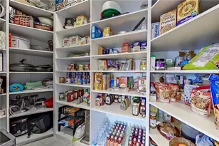 18184 Everson Miles Cir, North Fort Myers, FL 33917 - Photo 10