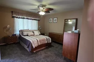 1725 SW 49th Ln, Cape Coral, FL 33914 - Photo 10